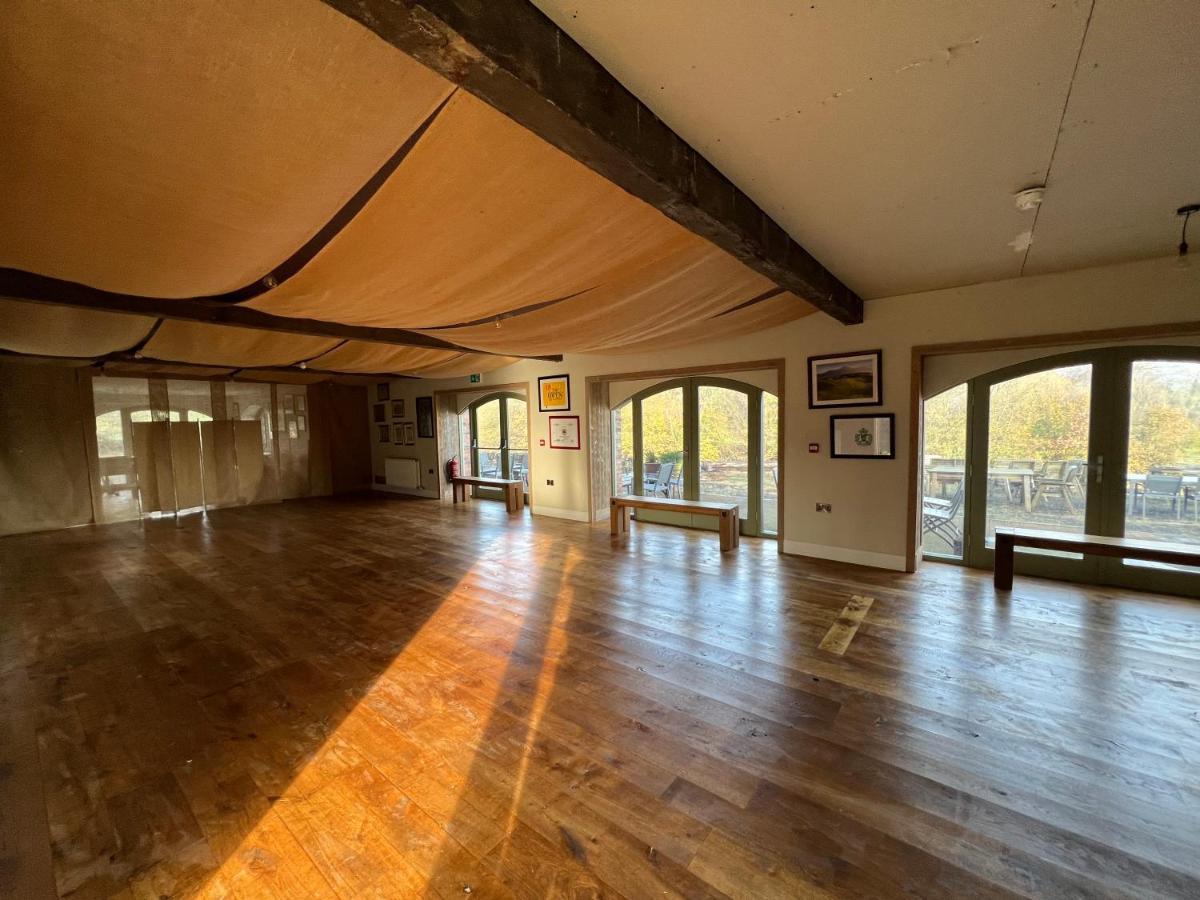 Вилла The Old Flax Mill Yoga Retreat Колрейн Экстерьер фото
