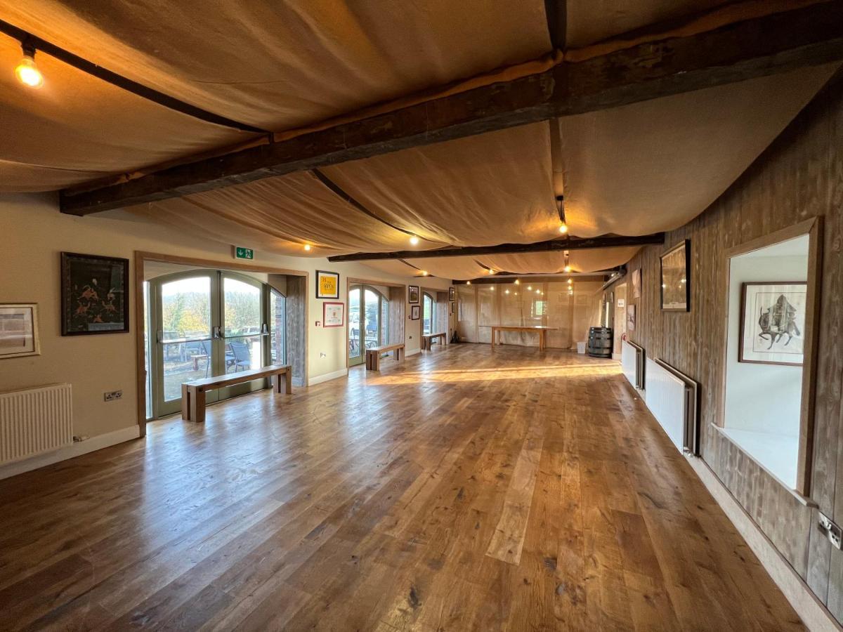 Вилла The Old Flax Mill Yoga Retreat Колрейн Экстерьер фото